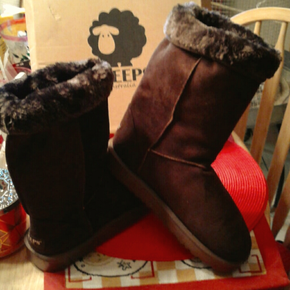 NWT 11.5" Faux Suede & Shearling Cozy & Warm Winter Boots